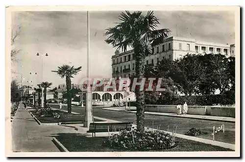 Ansichtskarte AK Arcachon Gironde Boulevard promenade devant le Grand Hotel