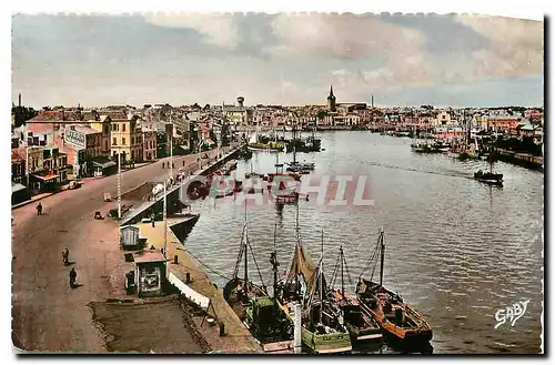 Ansichtskarte AK Les Sables d'Olonne Vendee le Port Bateaux de peche