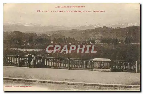 Ansichtskarte AK Les Basses Pyrennees Pau Le Chains des Pyrenees vue du Boulevard