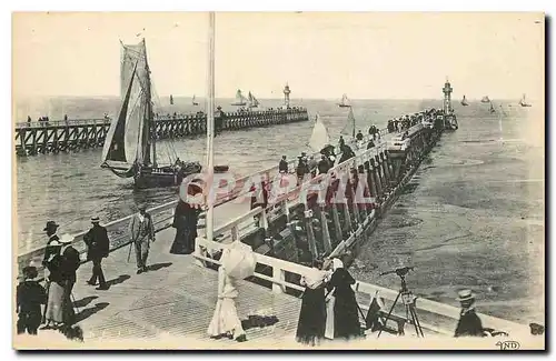 Cartes postales Trouville Bateau