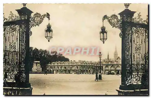 Cartes postales Nancy Place Slanislas et Griles de Jean Lamour