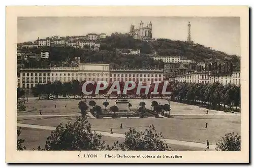 Cartes postales Lyon Place Bellecour et coteau de Fourviere
