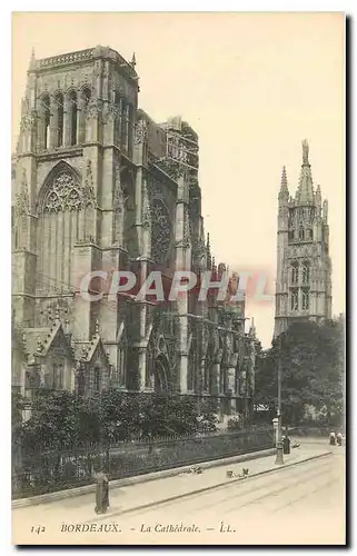 Cartes postales Bordeaux La Cathedrale