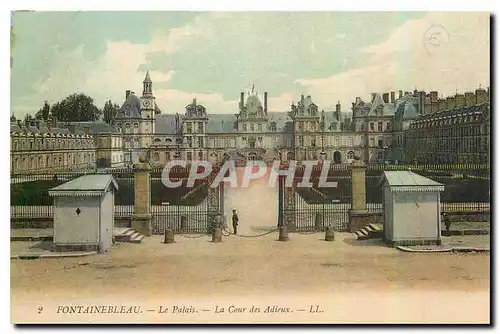 Cartes postales Fontainebleau Le Palais La Cour des Adieux