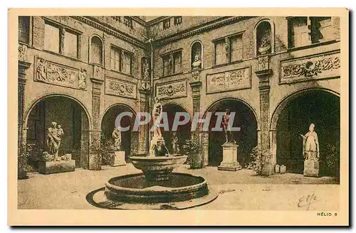 Cartes postales Pyrenees Ocean Toulouse Musee Petit Cloitre cour rennaisance