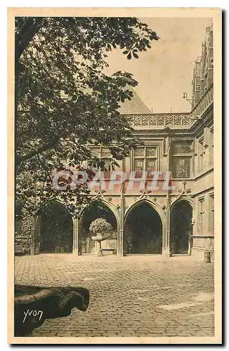 Cartes postales Paris en Flanant Musee de Cluny Cour d'Honneur