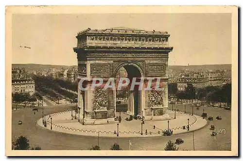 Cartes postales Paris en Flanant l'Arc de Triomphe et la Place de l'Etoile