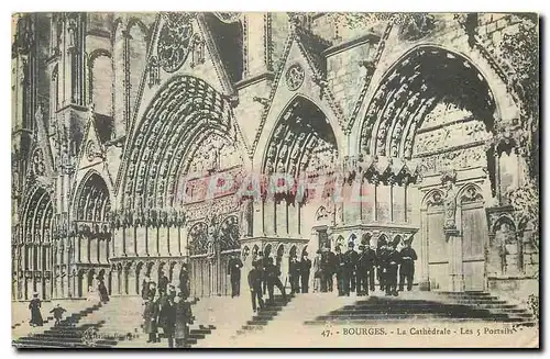 Ansichtskarte AK Bourges la Cathedrale les 5 Portails