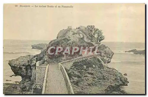 Cartes postales Biarritz le rocher Basta et sa Passerelle