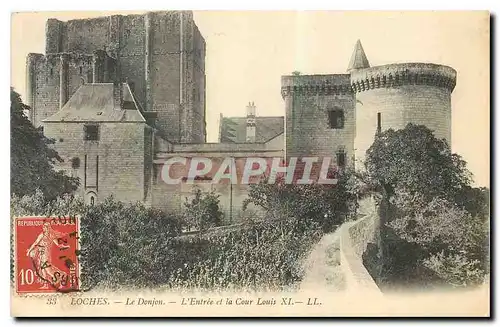 Ansichtskarte AK Loches Le donjon l'entree et la Cour Louis