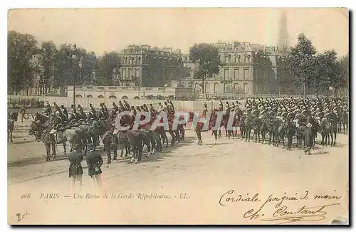 Cartes postales Paris Une Revue de la Garde Republicaine Militaria