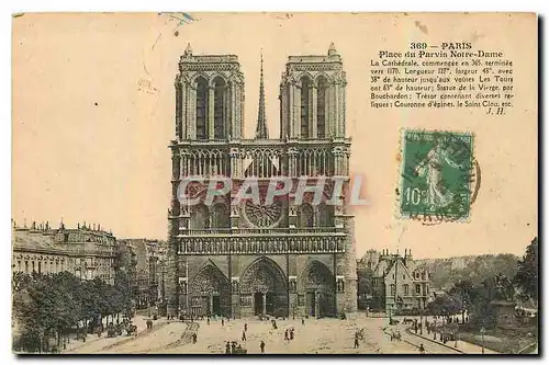 Cartes postales Paris Place du Parvis Notre Dame