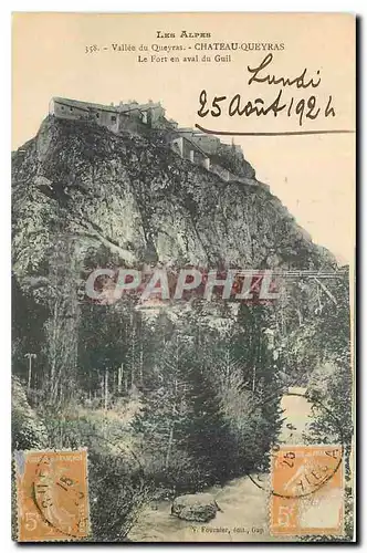 Cartes postales Les Alpes Vallee du Queyras Chateau Queyras le Font en aval du Guil