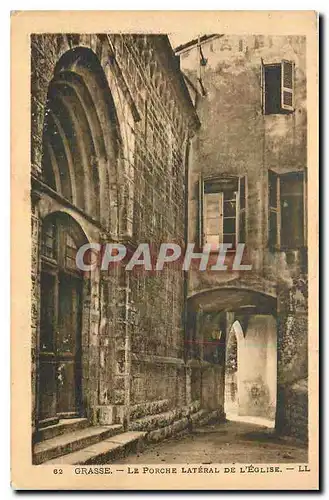 Cartes postales Grasse le Porche lateral de l'Eglise