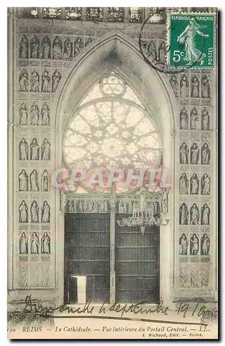 Cartes postales Reims La Cathedrale Vue interieure du Portail central