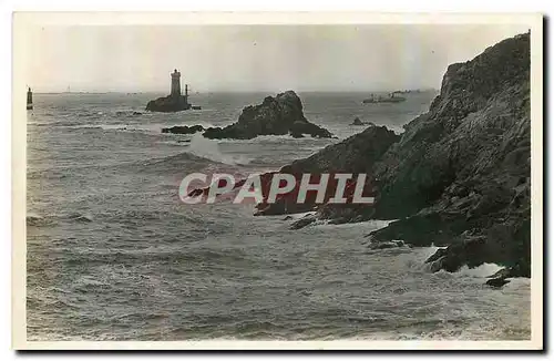 Cartes postales La Pointe du Raz et le Phare de la Vieille