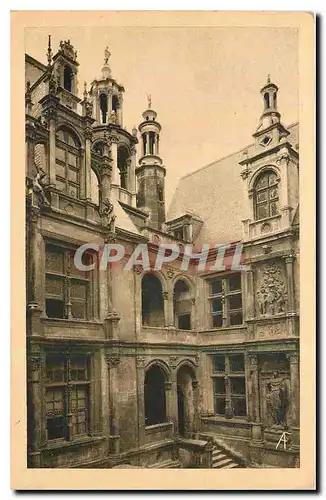 Cartes postales Le Pays Normand Caen Cour de l'Hotel d'Escoville