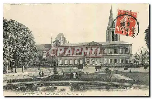 Cartes postales Lisieux Le Jardin Public et le Musee