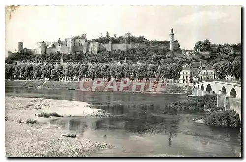 Cartes postales Val de Loire Chinon La Vienne es quais au fond le Chateau