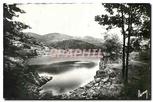 Cartes postales Image de France le Lac d'Alfeld Haut Rhin vue sur un Cote du Lac et sur la Montagne