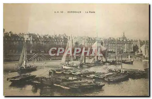 Cartes postales Bordeaux La Rade Bateaux de peche