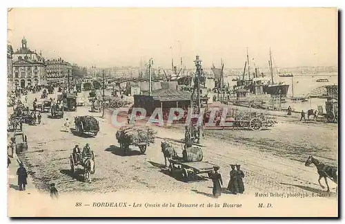 Cartes postales Bordeaux Les Quais de la Douane et de la Bourse