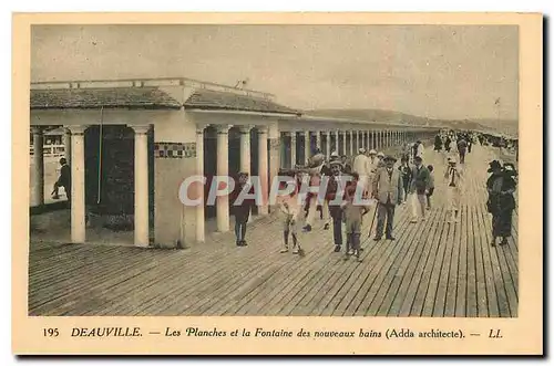 Ansichtskarte AK Deauville Les Planches et la Fontaine des nouveaux bains