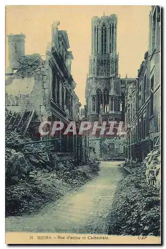 Cartes postales Reims Rue d'anjou et Cathedrale