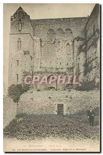 Ansichtskarte AK Le Mont Saint Michel l'Abbaye Cour de la Merveille