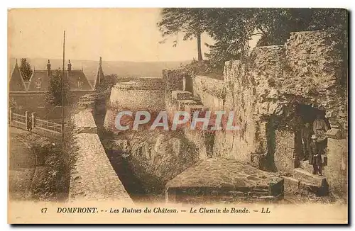Cartes postales Domfront les Ruines du Chateau le Chemin de Ronde