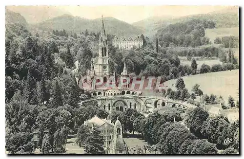 Ansichtskarte AK Lourdes La basilique et le Monument Interallie