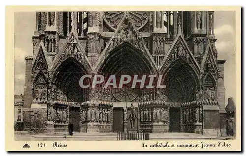 Ansichtskarte AK Reims La Cathedrale et Monument Jeanne D'Arc