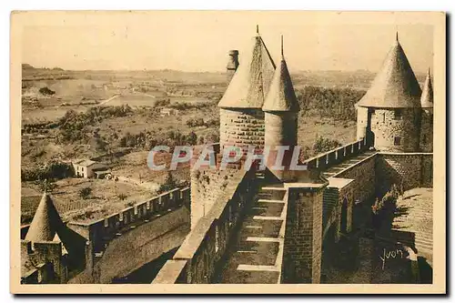 Cartes postales Carcassonne Aude La Cite La tour du Moulin dominant le Theatre