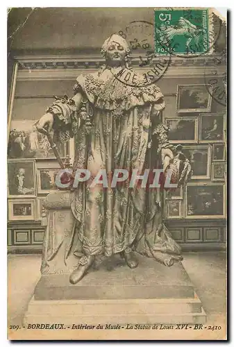 Ansichtskarte AK Bordeaux Interieur du Musee La Statue de Louis XV