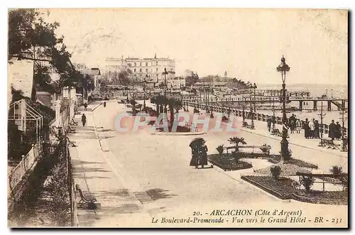 Ansichtskarte AK Arcachon Cote d'Argent Le Boulevard Promenade Vue vers le Grand Hotel