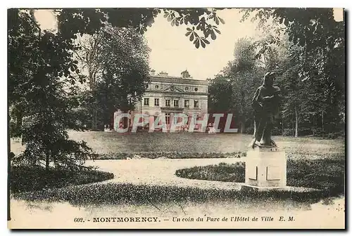 Cartes postales Montmorency Un coin du Parc de l'Hotel de Ville