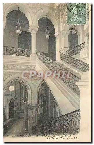 Cartes postales Angouleme Interieur de l'Hotel de Vile le Grand Escalier