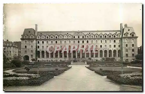 Cartes postales Rennes I et V Le Palais St Georges et le Square