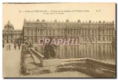 Cartes postales Palais de Versalles Facade sur les Jardins et le Parterre d'eau