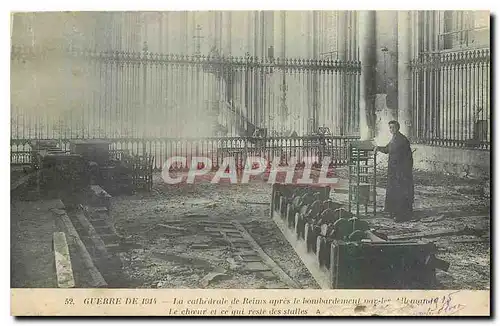 Ansichtskarte AK Guerre de 1914 La cathedrale de Reims apres le bombardement