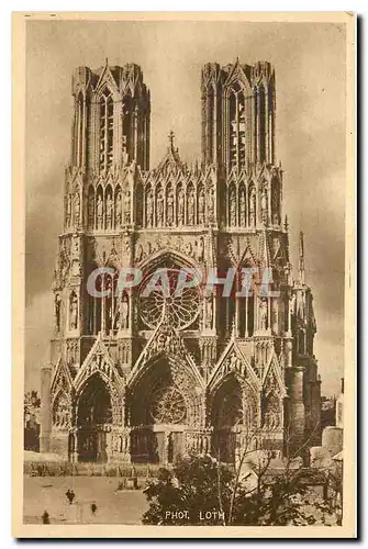 Ansichtskarte AK Reims La Cathedrale de Reims apres la Guerre