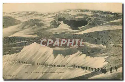 Cartes postales Chasseurs alpins traversant un glacier