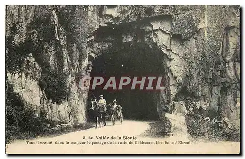 Ansichtskarte AK La Vallee de la Sioule Tunnel creuse dans le roc pour le passage de la route de Chateaureuf les