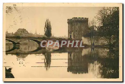 Ansichtskarte AK Verdun Meuse Les bords de la Meuse Pont et Porte Chaussee