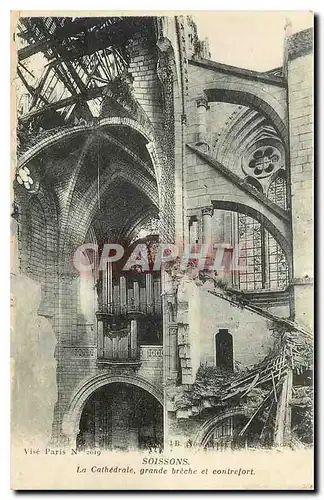 Ansichtskarte AK Soissons La Cathedrale grand breche et contrefort