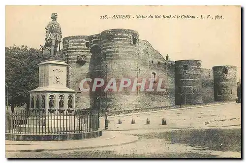 Ansichtskarte AK Angers Statue du Roi et le Chateau