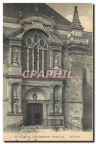 Cartes postales Laval La Cathedrale Portail Est