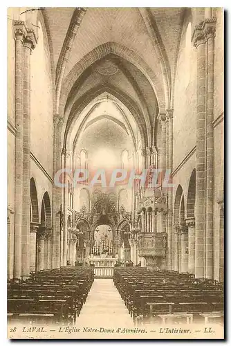 Ansichtskarte AK Laval l'Eglise Notre Dame d'Avenieres l'Interieur