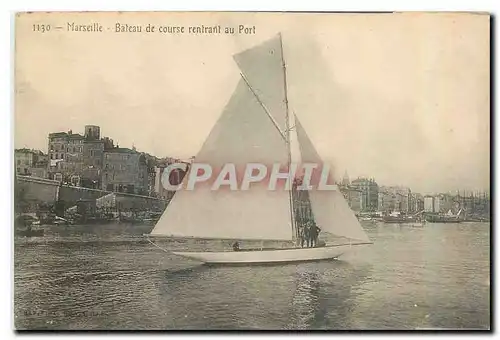 Ansichtskarte AK Marseille Bateau de course rentrant au Port