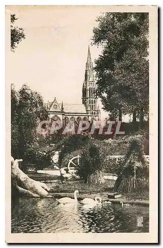 Cartes postales moderne Valenciennes Parc de la Dodenne et Eglise du St Cordon